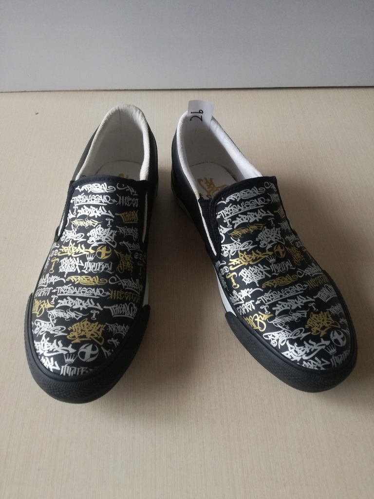 BUTY TRIBAL WCIĄGANE ROZMIAR 41 (26)