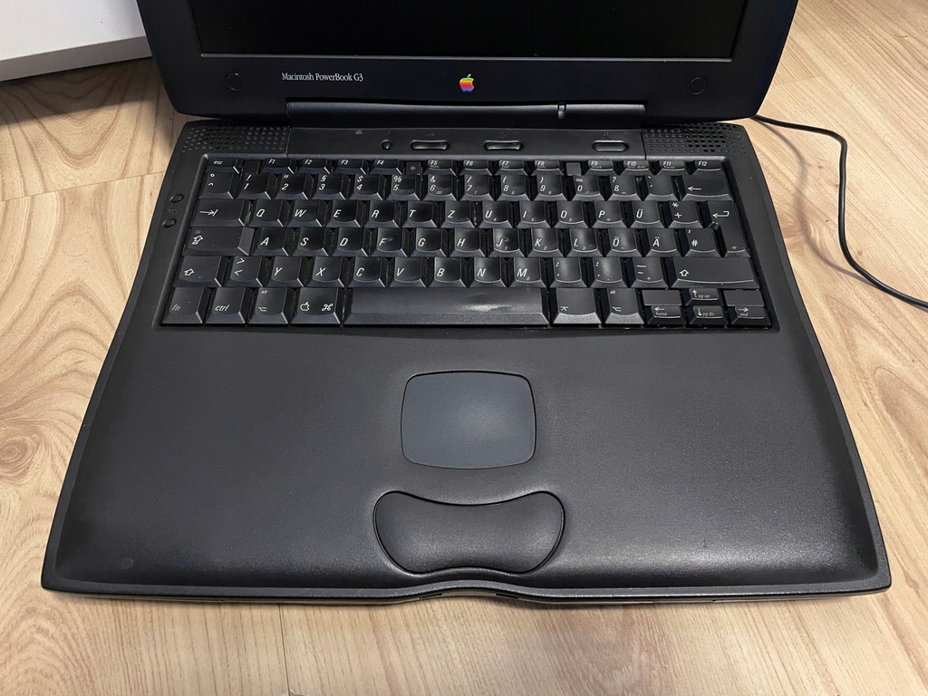 Macintosh PowerBook G3 14.1インチ　訳あり Macintosh PowerBook G3 14.1インチ 訳あり Macintosh PowerBook