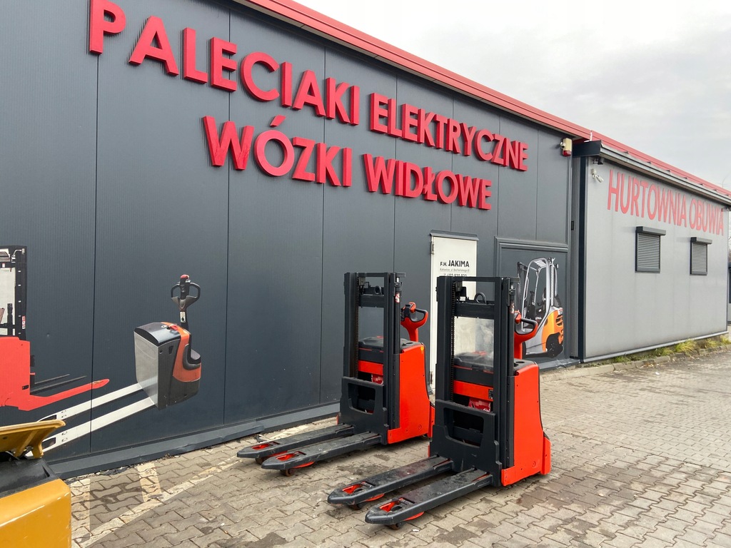 PALECIAK ELEKTRYCZNY WÓZEK Linde D 08 2013 r 200cm