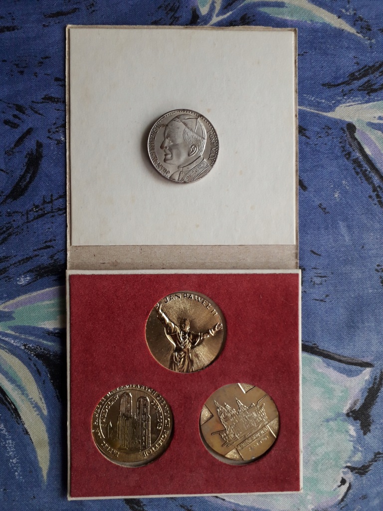 4 Medale pamiątkowe Papież - wizyta1979 ,1983 Jan Paweł II Unikaty Tanio!!!