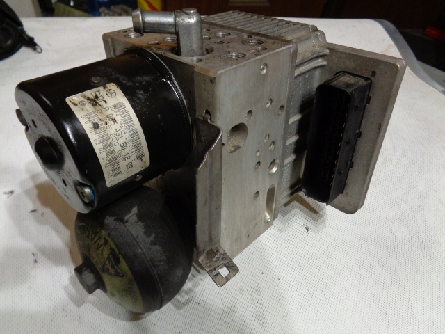 Купить Главный цилиндр ABS SBC W211 W219 CLS 0265960023: отзывы, фото и ...