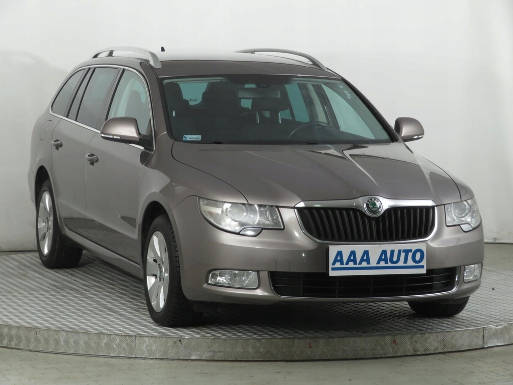 Skoda Superb 1.8 TSI , Salon Polska