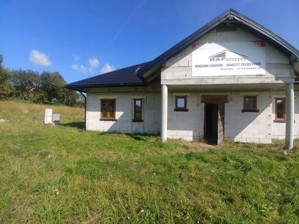 Dom, Wola Rafałowska, Chmielnik (gm.), 200 m²