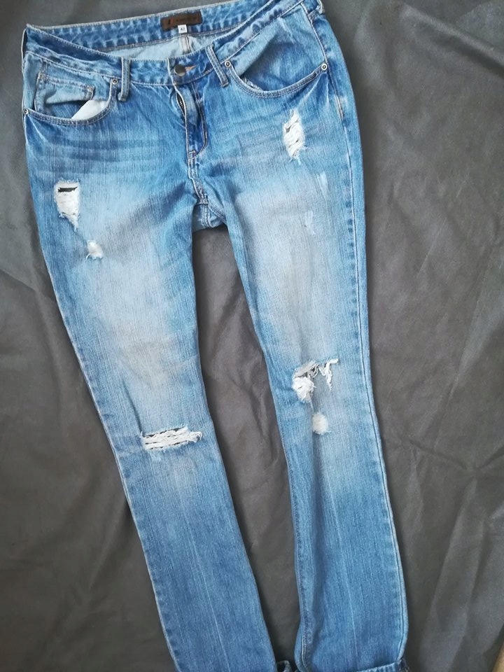 EMERON SPODNIE JEANS BOYFRIENDY DZIURY R 42