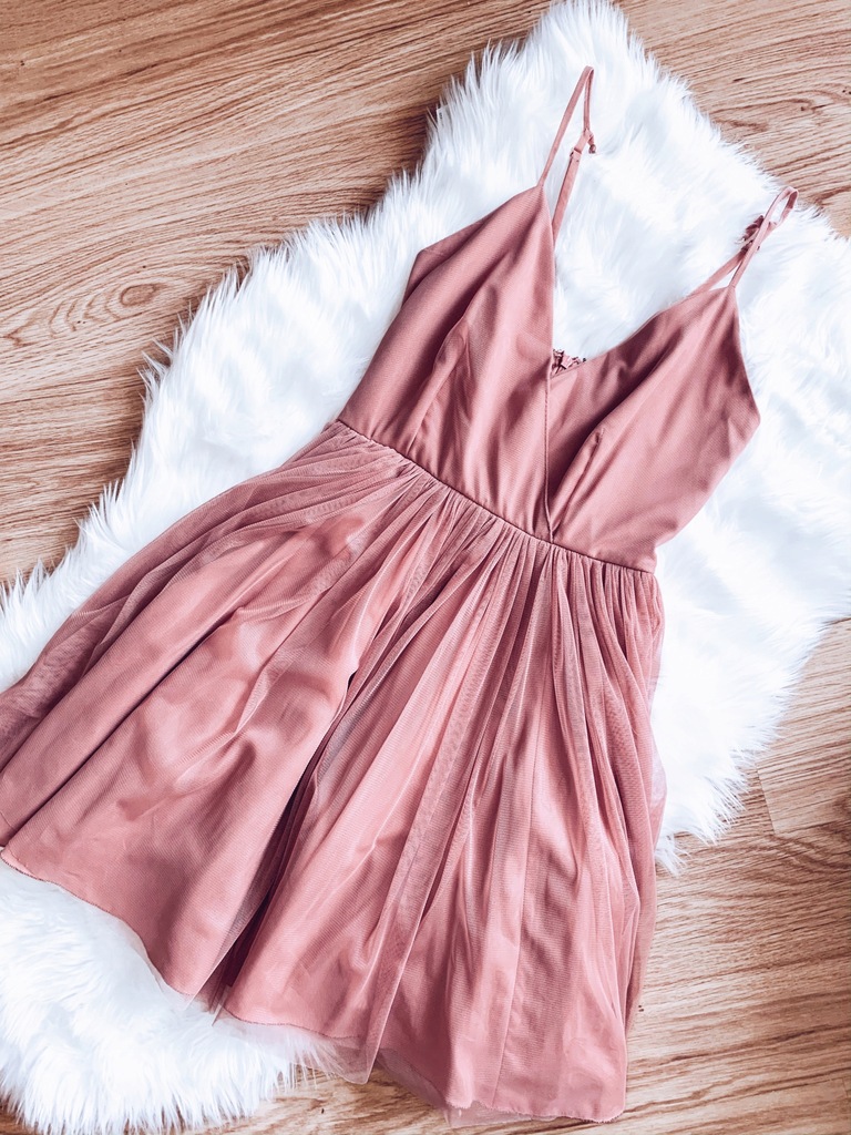 tiulowa sukienka asos 36 S różowa rozkloszowana XS