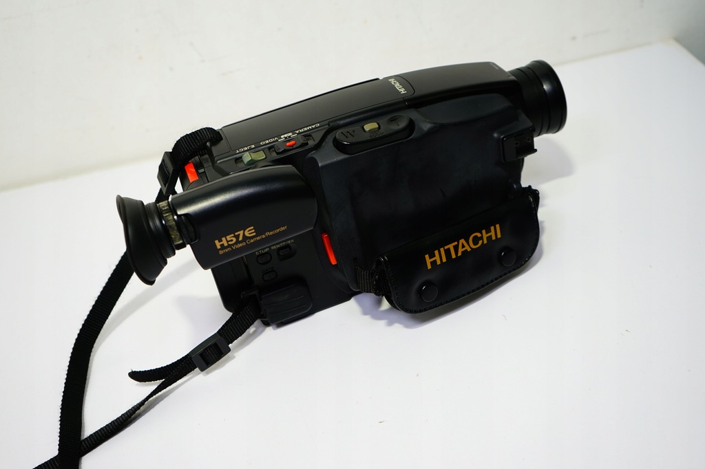Купить Аналоговая камера Hitachi Hi8 VM-H57E Uszk.: отзывы, фото, характеристики в интерне-магазине Aredi.ru