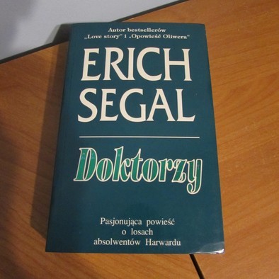 ERICH SEGAL-KSIĄŻKA DOKTORZY