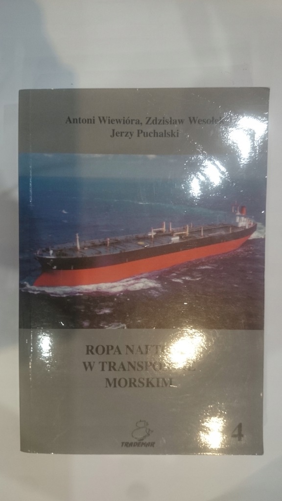 Ropa naftowa w transporcie morskim