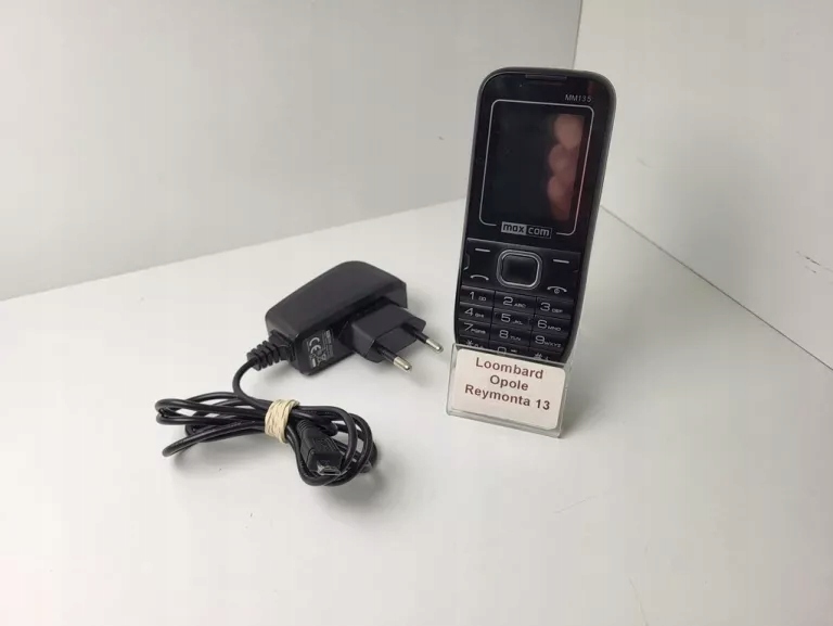 TELEFON MAXCOM MM135