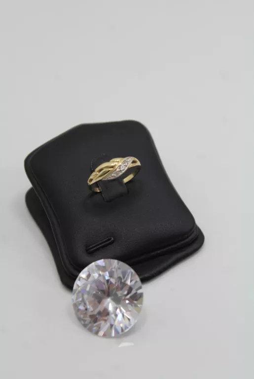 ZŁOTY PIERŚCIONEK CYRKONIA 585 2,04G R:17