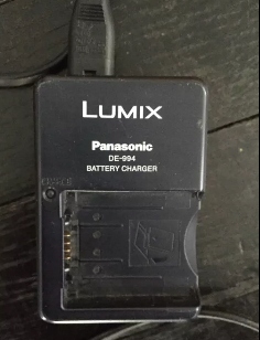 Ładowarka Panasonic Lumix DE-994 + akumulator CGA