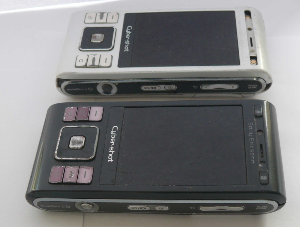 Sony C905 2 szt.