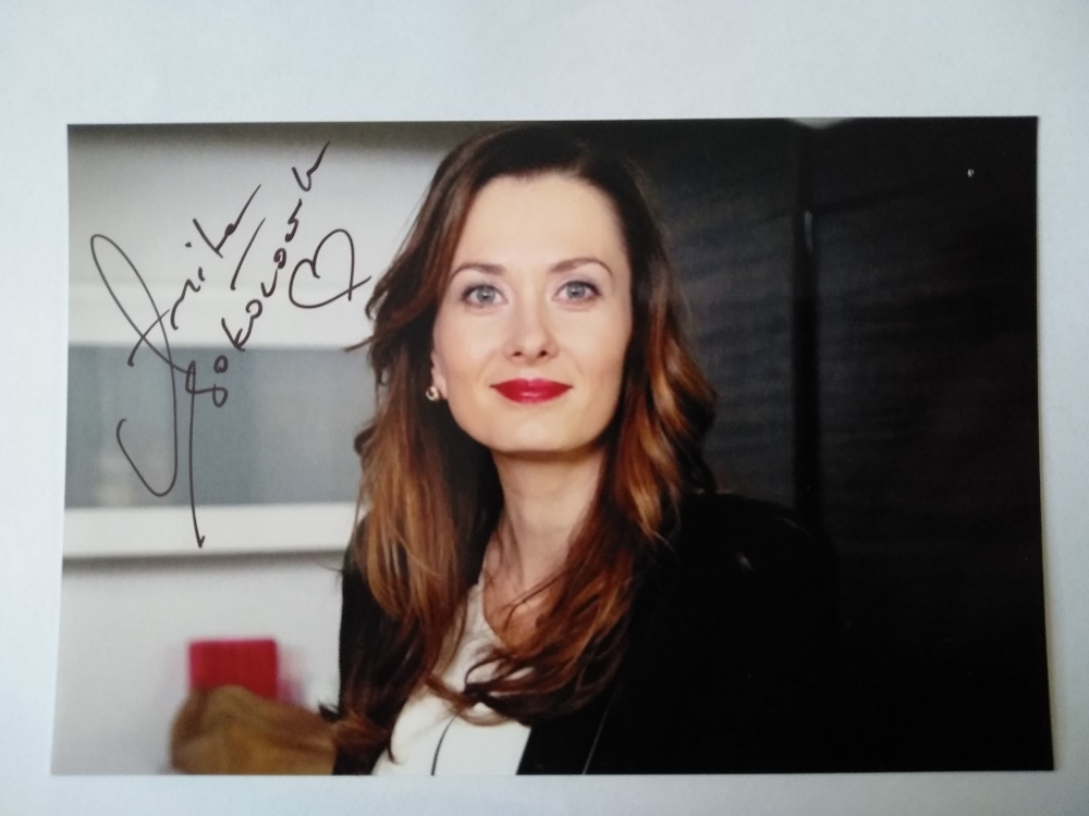 zdjęcie Anity Sokołowskiej z  autografem.