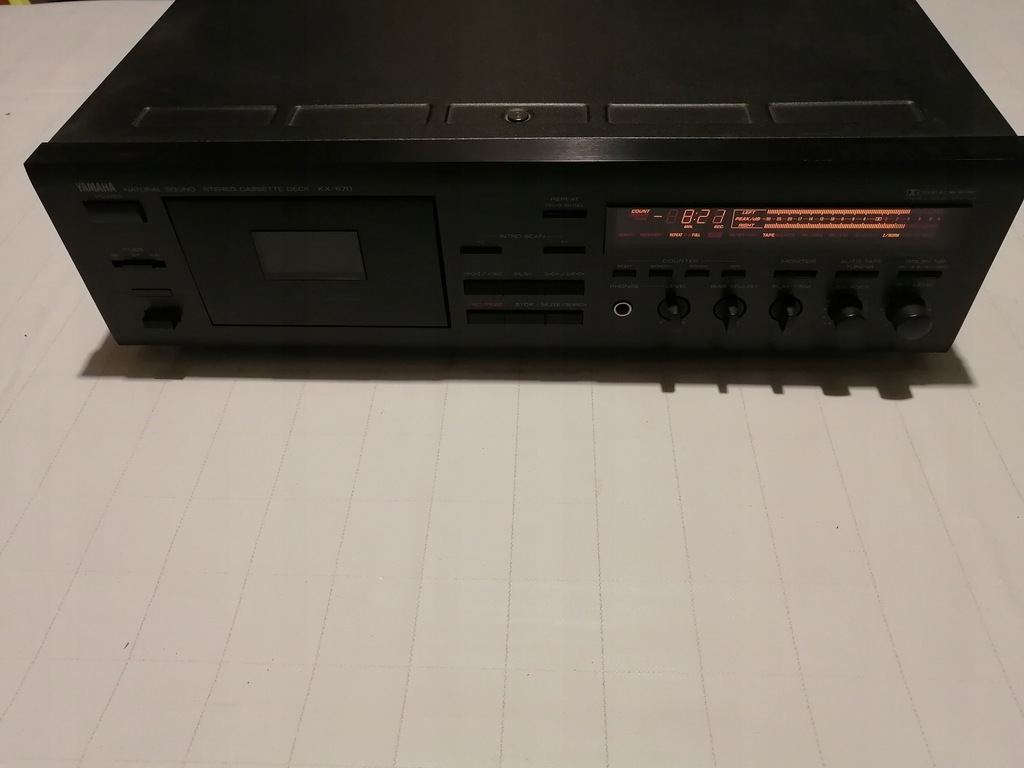 Magnetofon kasetowy Yamaha KX-670