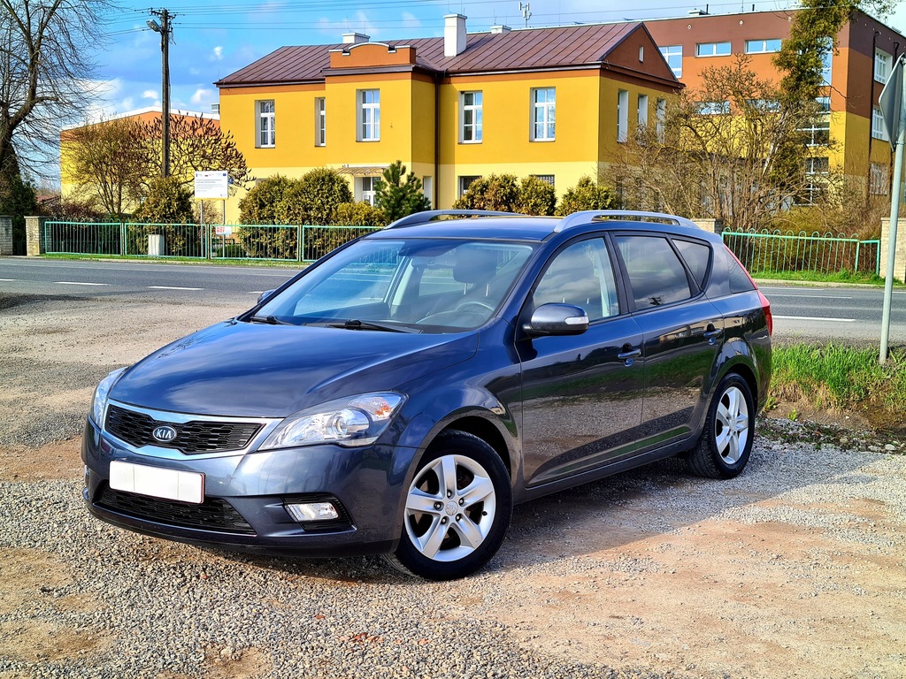 kia ceed 2012r 145 tyś km kamera cofania navi