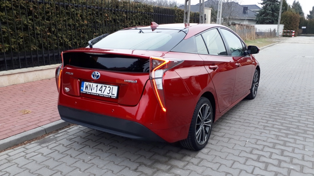 Купить Toyota Prius HYBRID Prestige Максимальная комплектация: отзывы, фото, характеристики в интерне-магазине Aredi.ru