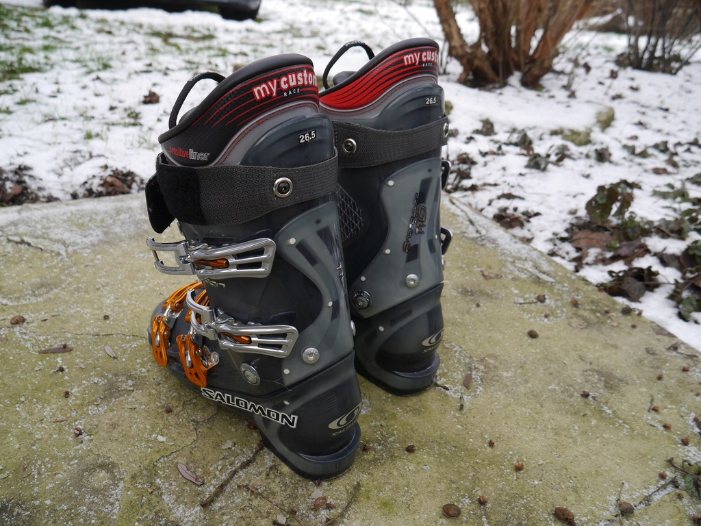 Buty SALOMON FALCON 10 rozm. 26,5 praktycznie nowe Buty SALOMON FALCON 10 rozm. 26,5 praktycznie nowe