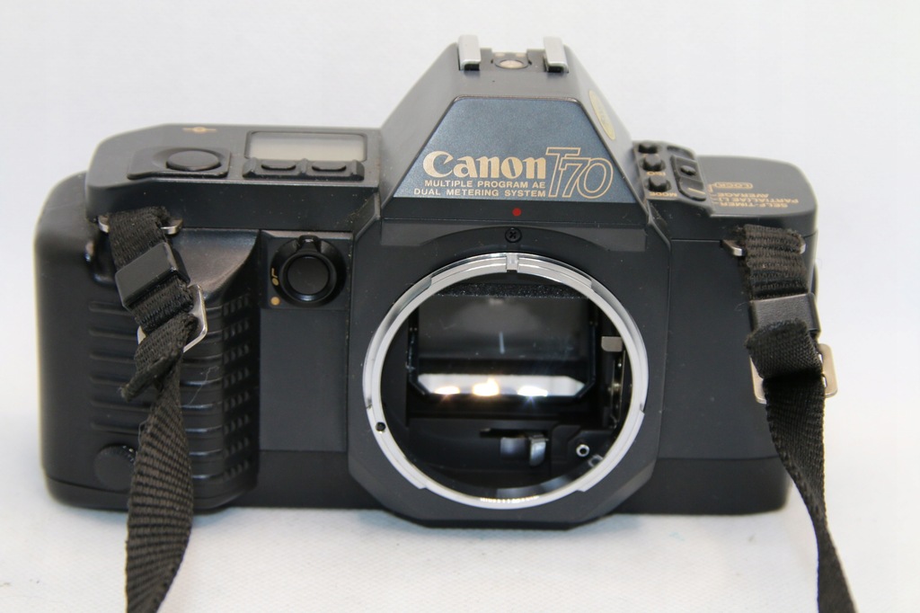 Aparat CANON T70