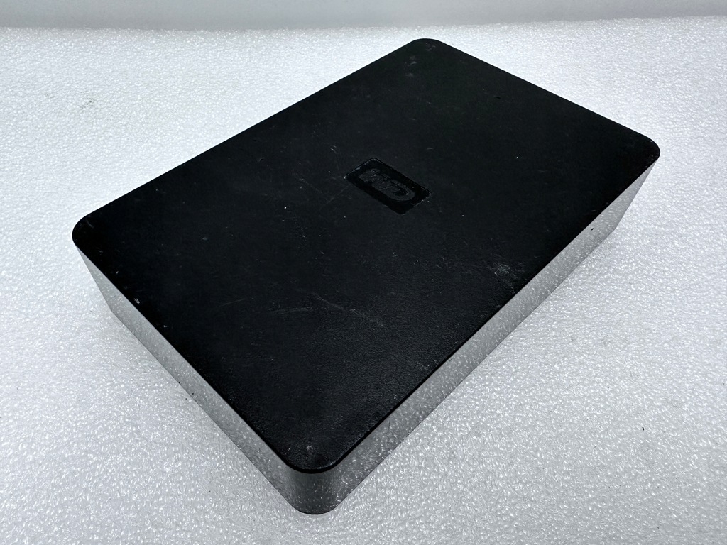 Dysk zewnętrzny WD Elements Desktop 1TB WDBAAU0010HBK-01 (A)