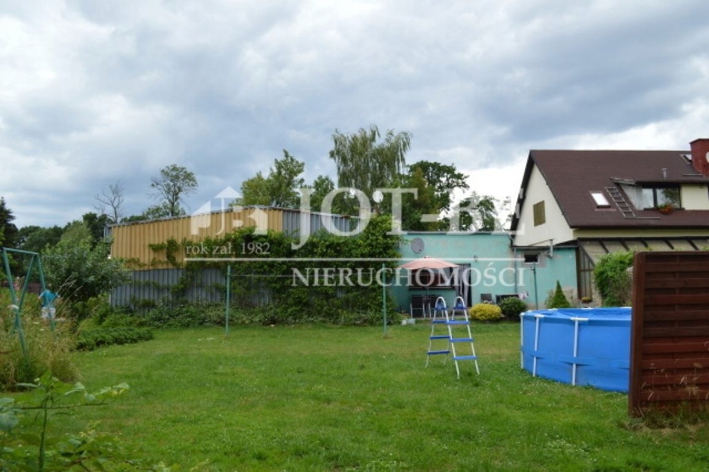 Komercyjne, Kobierzyce (gm.), 266 m²