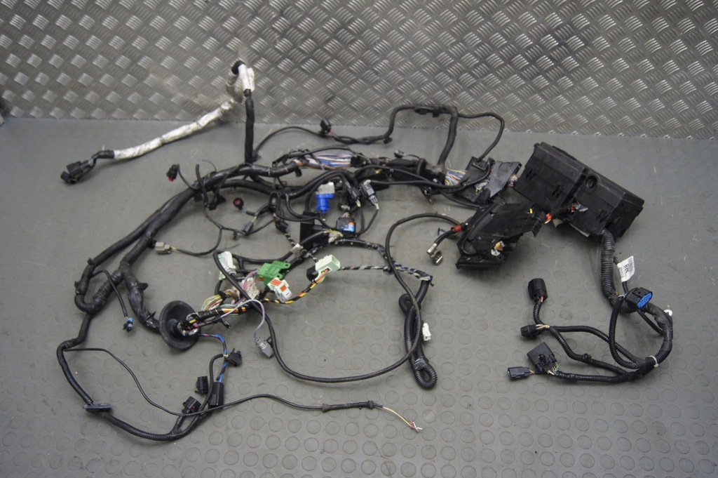 Focus MK3 1.6 ecoboost instalacja komory silnika