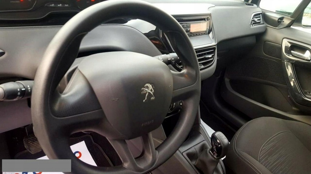 Peugeot 208 SW model 2015r 1.4 HDI 5 drzwi cena