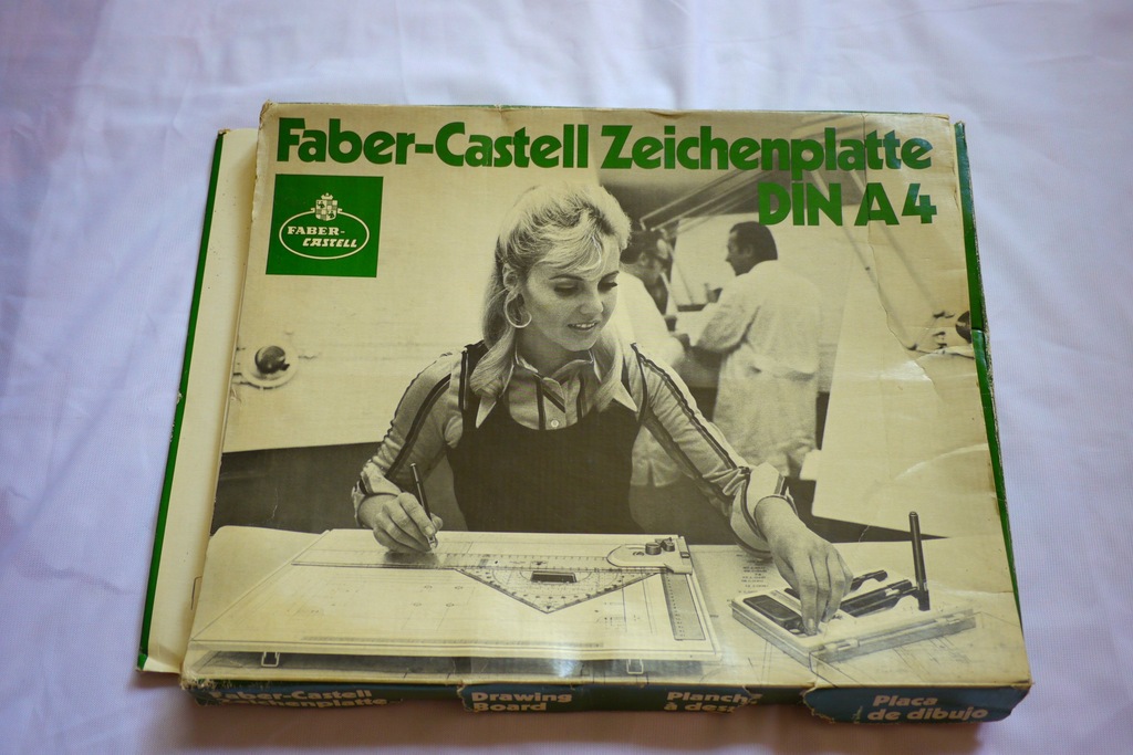 Deska kreślarska Faber-Castell DIN A4 - jak nowa