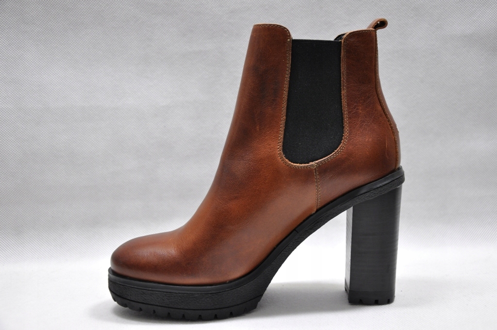 tommy hilfiger beige flat boots