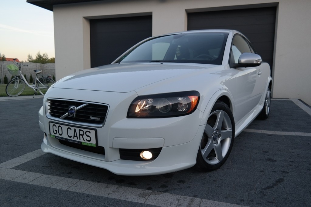 Volvo r Design Grill c30