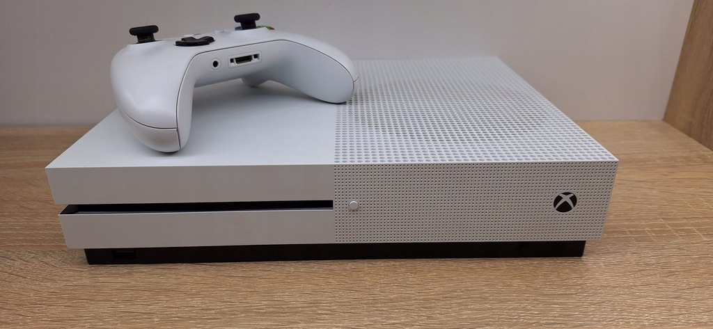 Konsola Xbox One S 500GB + Pad Orygnialny!