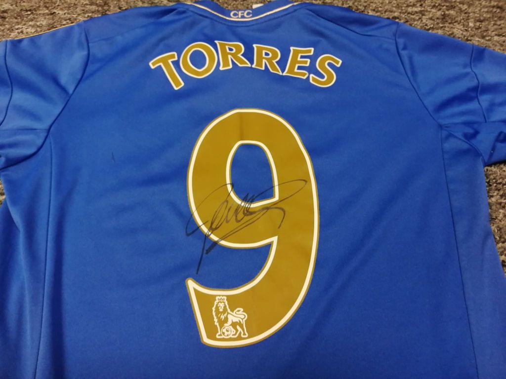 Torres - koszulka (Chelsea) z autografem (ZAG)
