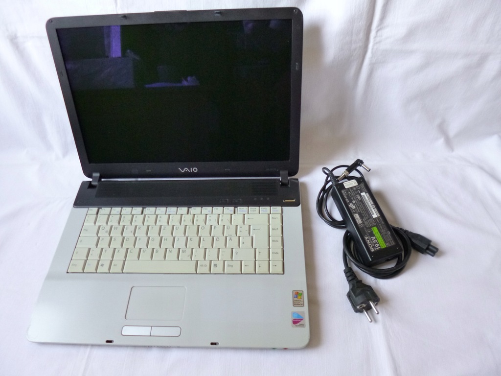 Sony Vaio VGN-FS315M laptop retro Windows XP - 13282611494