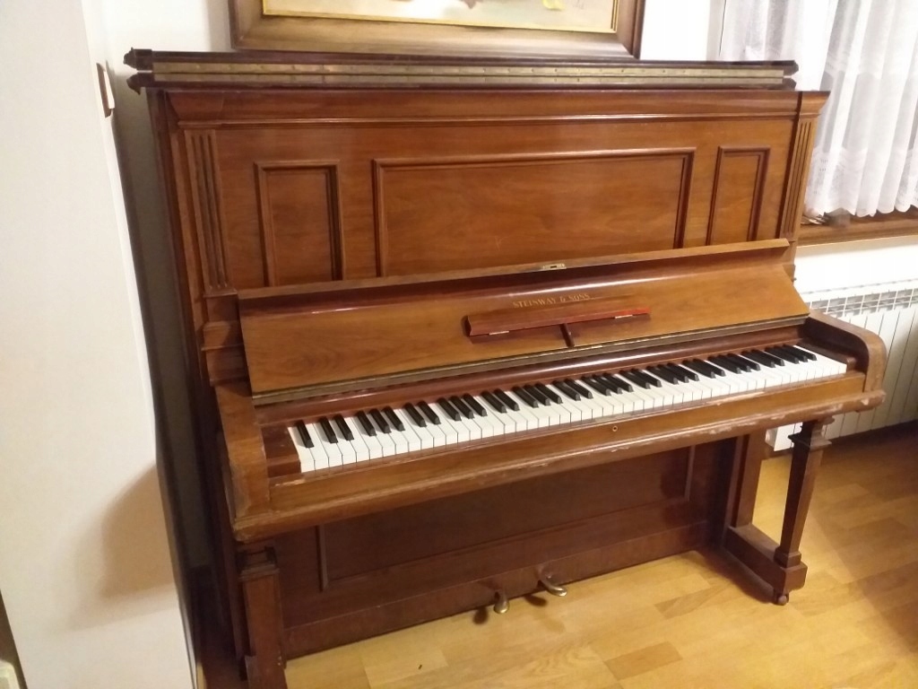 Pianino Steinway model R 1925 rok