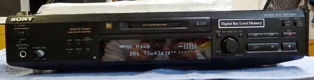 MiniDisc Sony MDS-JE520 + pilot