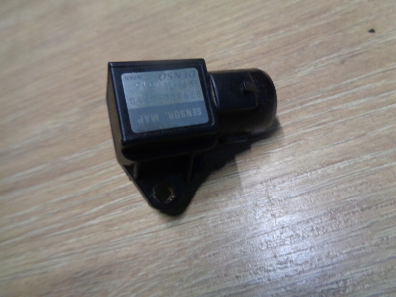 CZUJNIK SENSOR MAP HONDA CBR 600 F4I 0106 7785102351 oficjalne