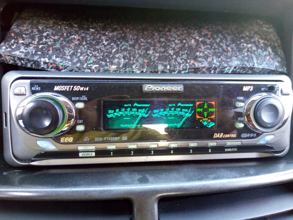 Pioneer deh-p7 MP3/WMAラジオチューナー Pioneer deh-p7 MP3/WMAラジオチューナー PIONEER / carrozzeria