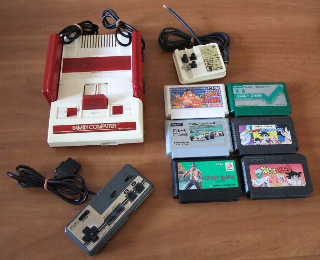 Nintendo Famicom oryginalny + 6 gier + pad sansui