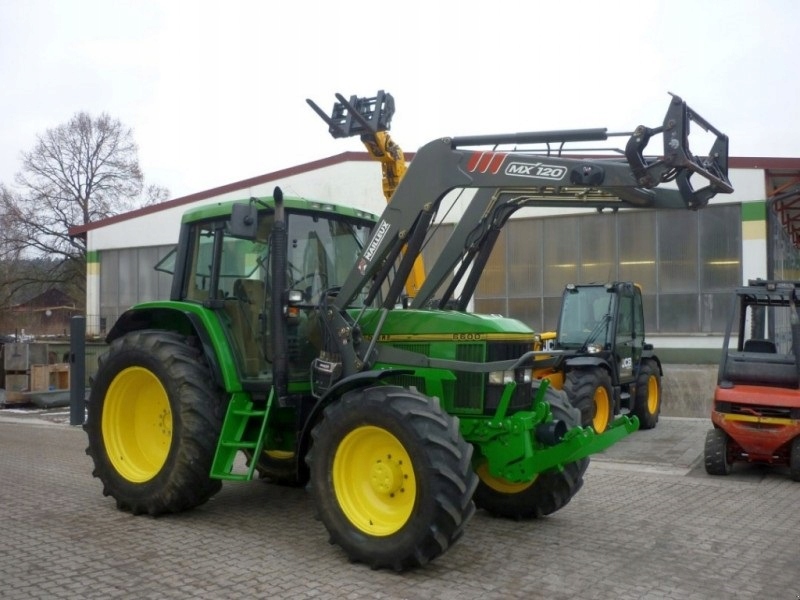 John Deere 6600