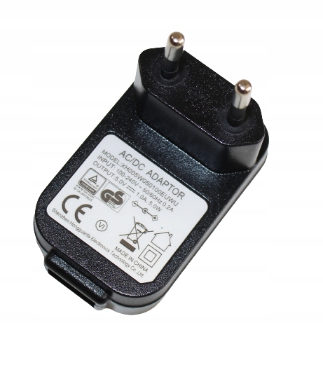 NOWA ŁADOWARKA UNIWERSALNA USB 5V 1A 5W