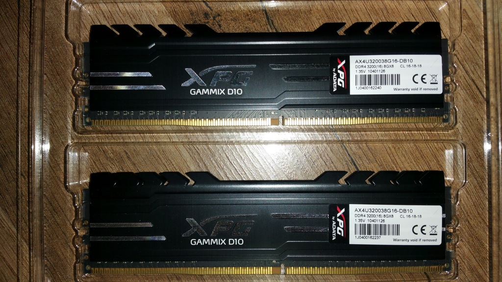 Adata 16Gb (2X8Gb) 3200Mhz Xpg Gammix D10 Cl16