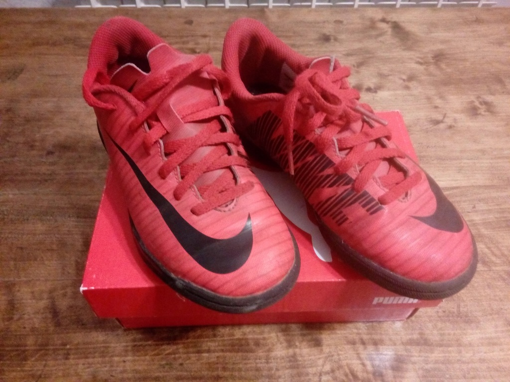 Buty NIKE 32