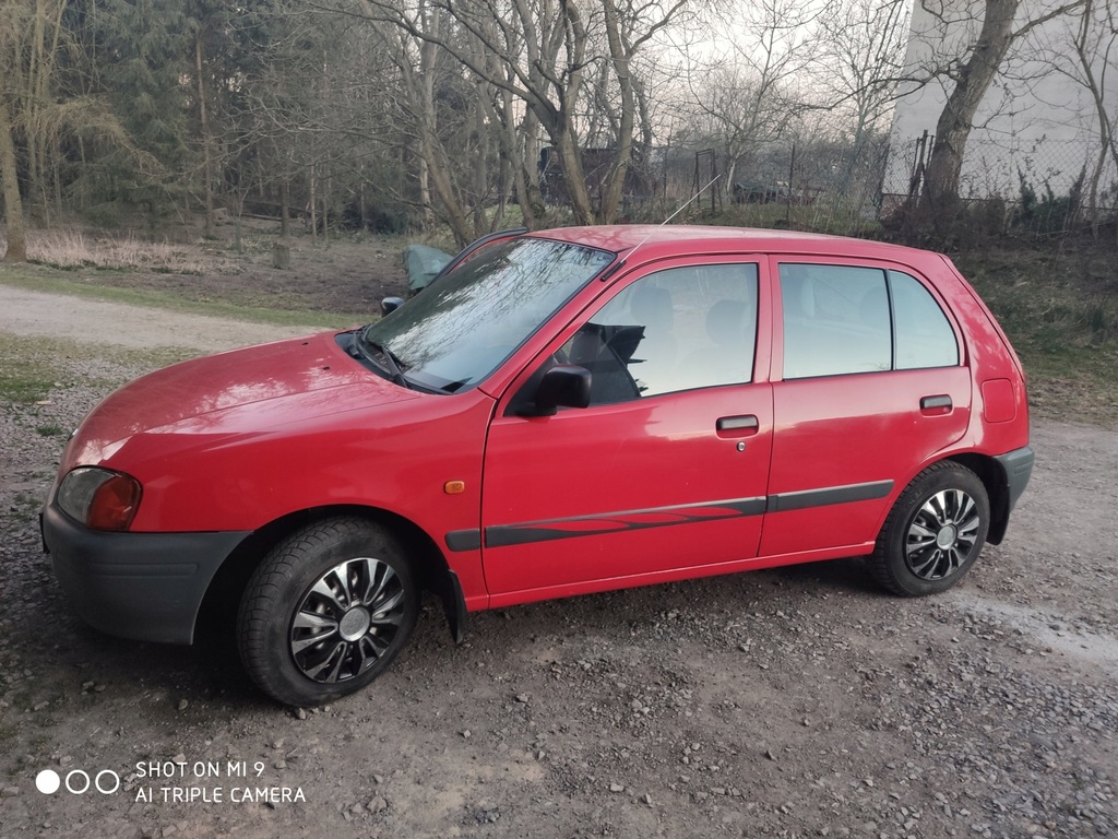 Toyota Starlet 1999