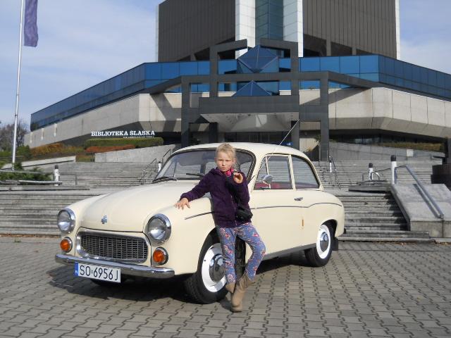 SYRENA 105 LUX PRZEJAŻDŻKA PO "STALINOGRODZIE"