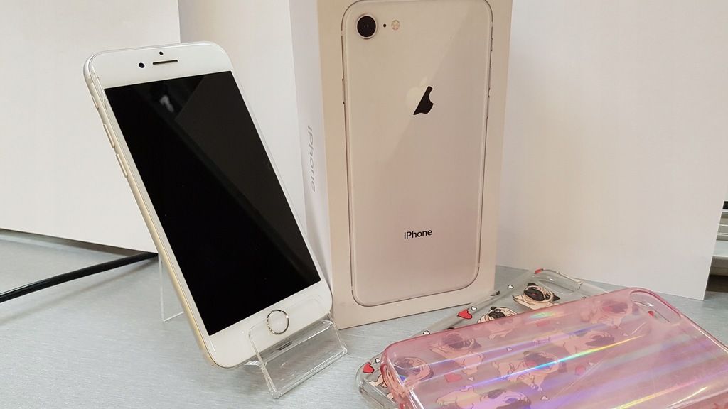 Smartfon Apple iPhone 8 2 GB / 64 GB szary opis!