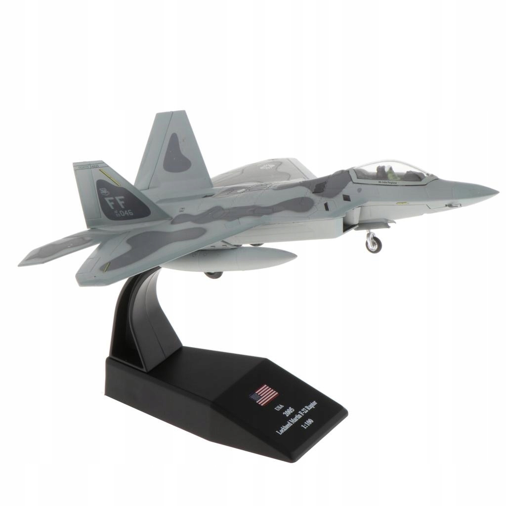 MODEL SAMOLOT MYŚLIWIEC USA F22 RAPTOR 1:100