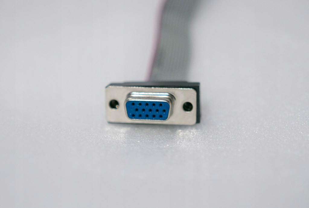 Купить Разъем VGA D-sub на трекинговом кабеле: отзывы, фото, характеристики в интерне-магазине Aredi.ru