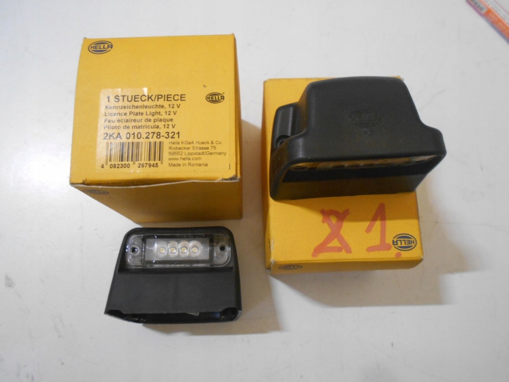OśWIETLENIE TABLICY PRZYCZEPY HELLA 2KA010278-321