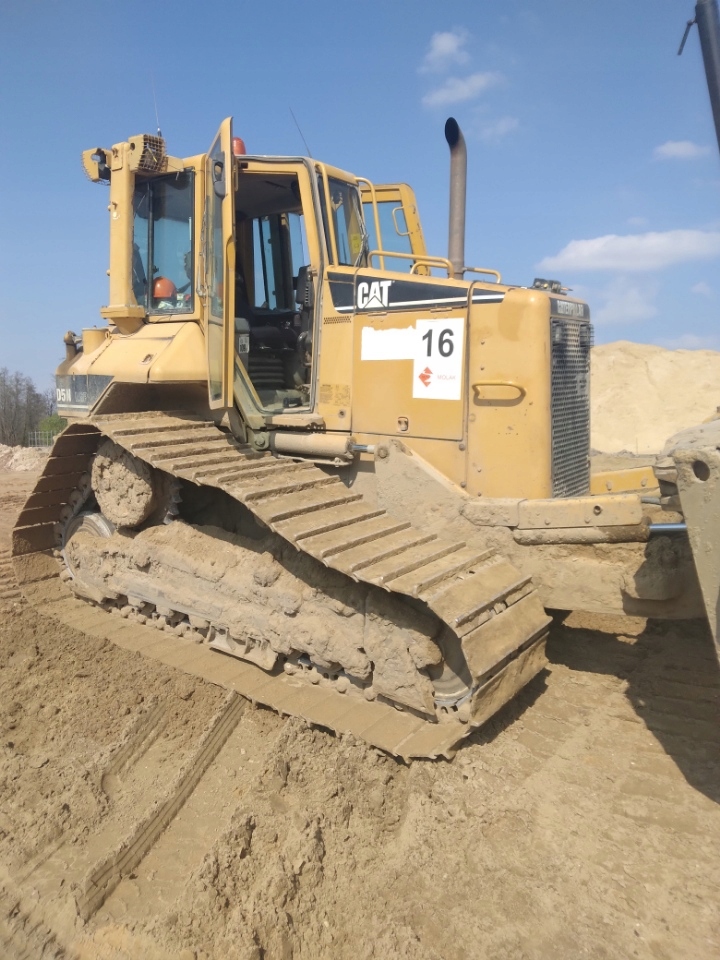 Spycharka CAT D5N LGP
