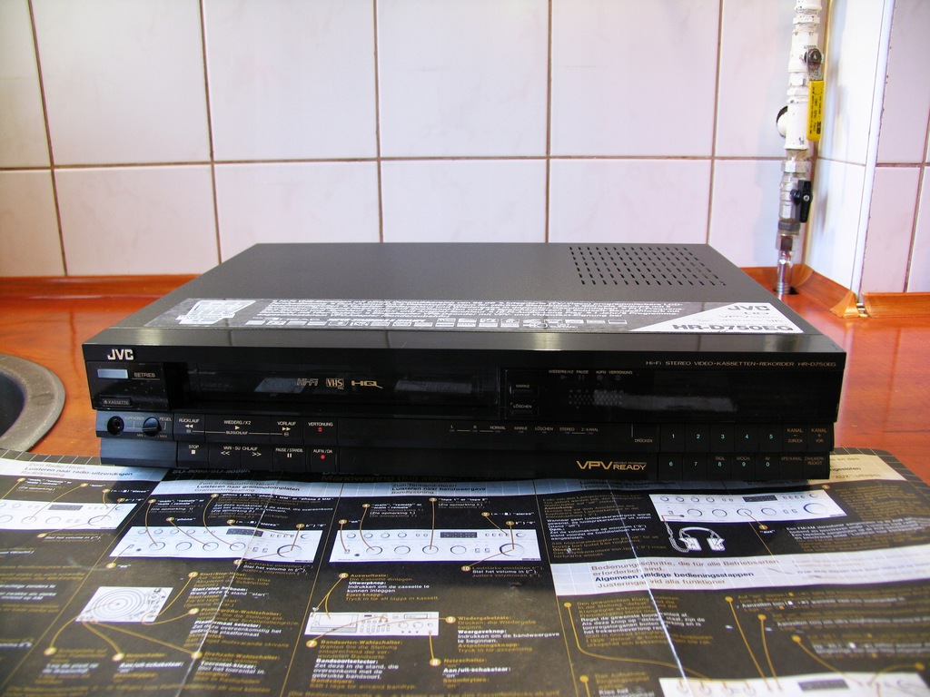 JVC HR-D750EG / Hi-Fi HQ Super VHS ''Nie Działa''