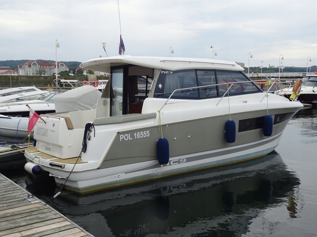 Купить Jeanneau NC 9|2013|Volvo Penta D-260 Diesel|4 спальных места: отзывы, фото, характеристики в интерне-магазине Aredi.ru